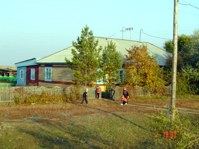 Омская область нововаршавский. Село Изумрудное Нововаршавский район. Село Русановка Нововаршавского района. Славянка Нововаршавский район Омская область. Дробышево Омская область Нововаршавский район школа.